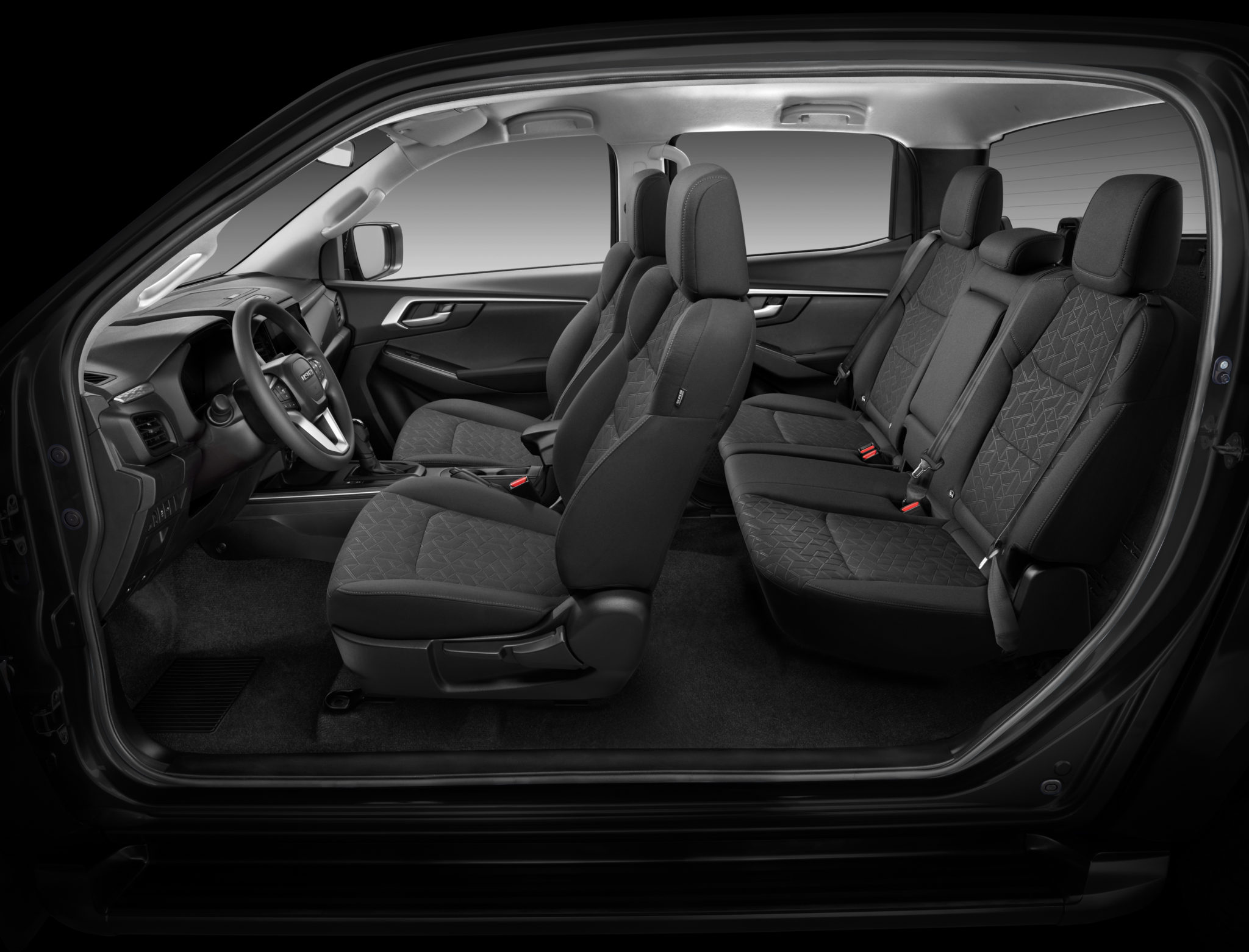 Interior Side View_EU LHD_RBC_Cloth High_AT 2048x1561