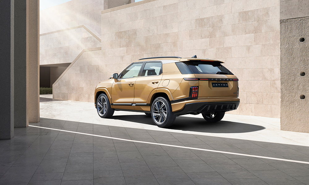 pic showroom actyon 27