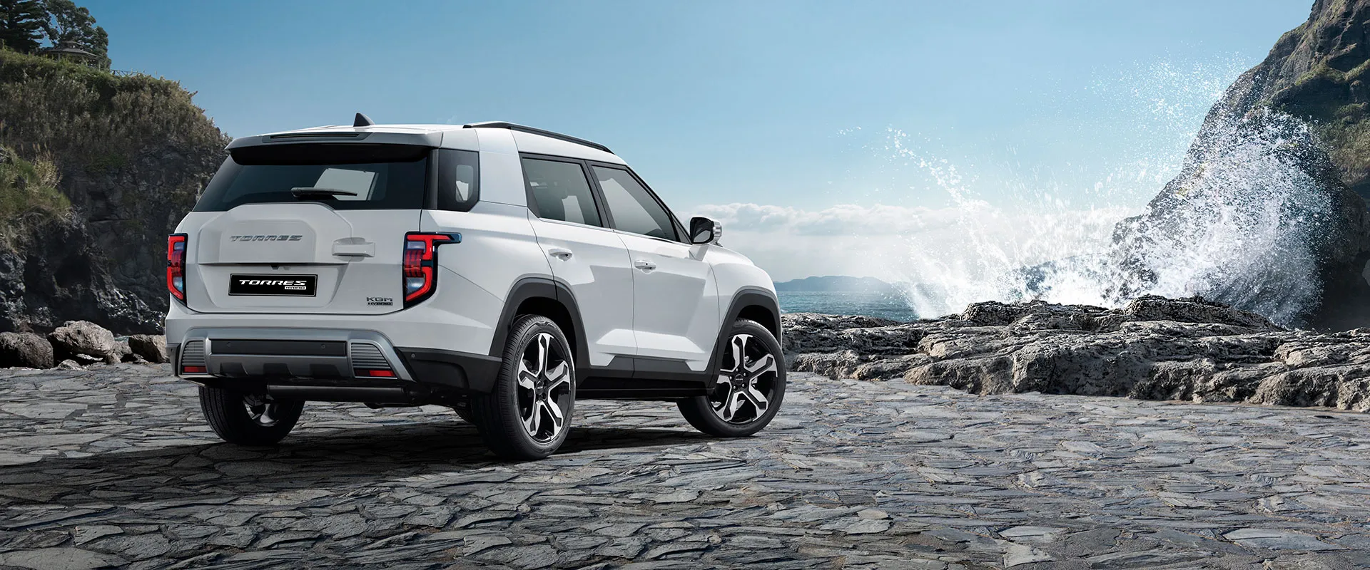 pic showroom torres hybrid 21