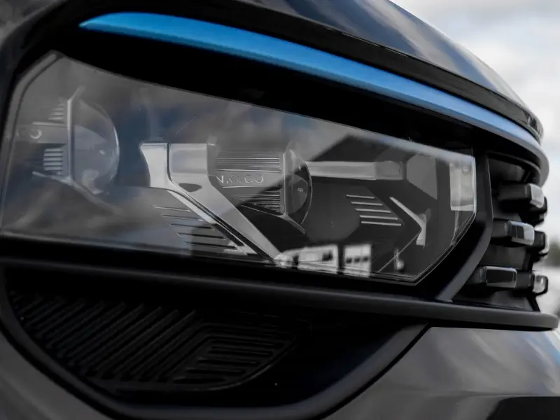 model grid features Intelligent lighting all 800w